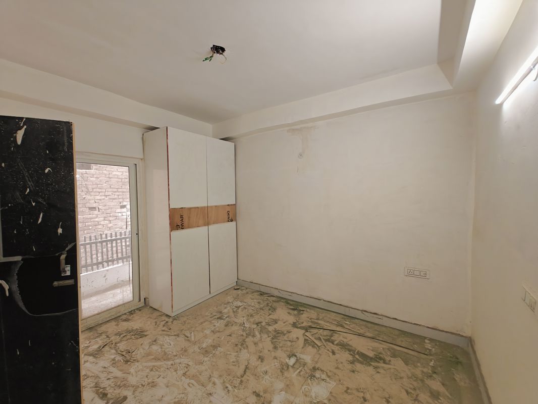 3 BHK + Extra Room Builder Floor For Sale in Sunshine Apartments Sector 73