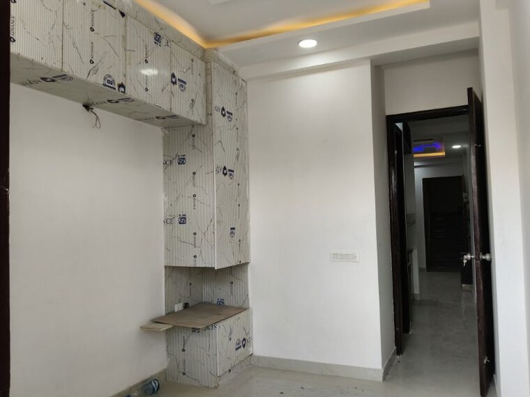 Living Room, sector 73 1 Bedroom 580 Sq.Ft. Builder Floor In Sector 73 Noida 10110448