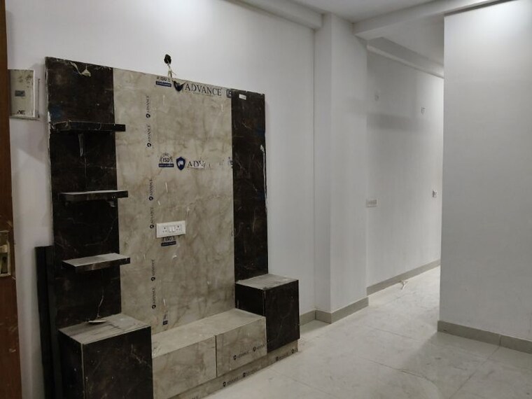 Bathroom, sector 73 1 Bedroom 580 Sq.Ft. Builder Floor In Sector 73 Noida 10110448