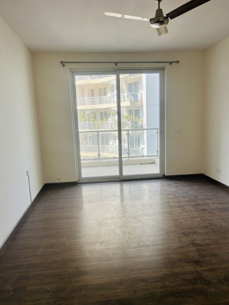 Room, emaar-palm-terraces-select 4 Bedroom 2450 Sq.Ft. Apartment In Sector 66 Gurgaon 10141579
