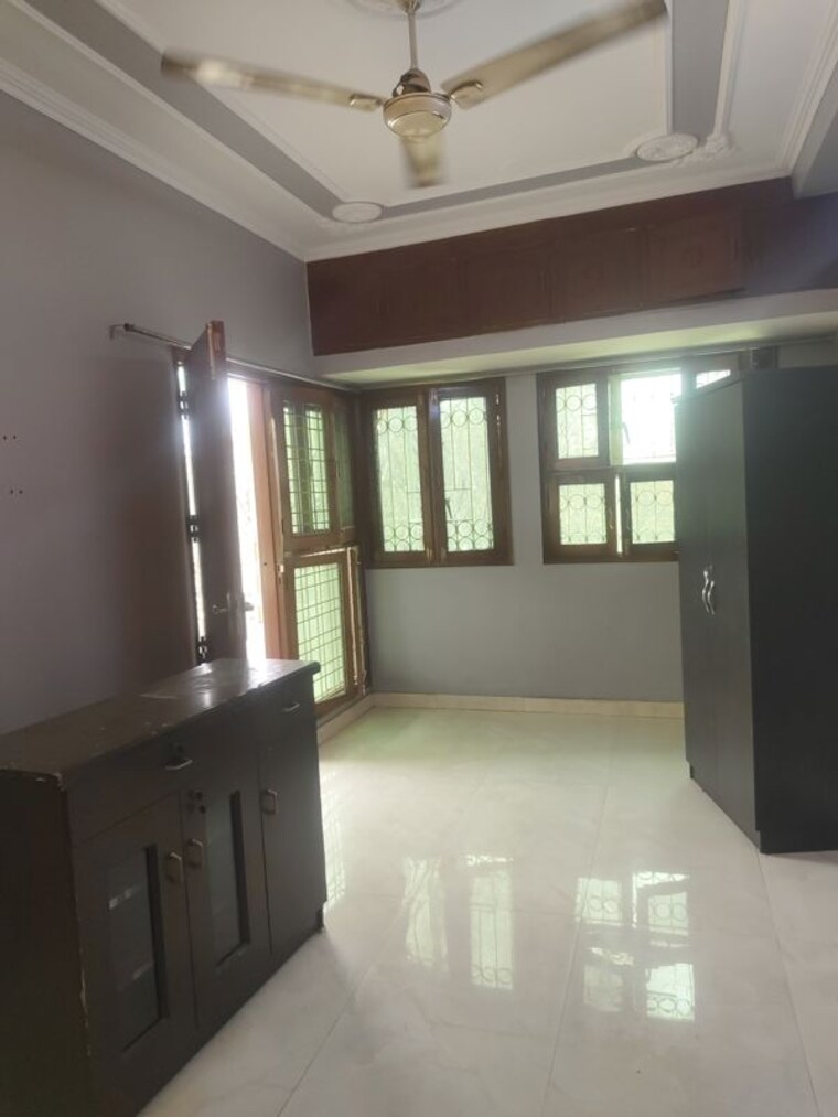 Room, sarita vihar 1 Bedroom 500 Sq.Ft. Apartment In Sarita Vihar Delhi 10141708