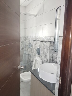 Bathroom in 3.5 BHK Apartment at Keya Spring, Bannerghatta Road – for Rent