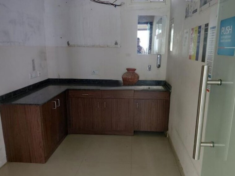Kitchen, hazratganj Commercial Office Space 800 Sq.Ft. In Hazratganj Lucknow 10138559