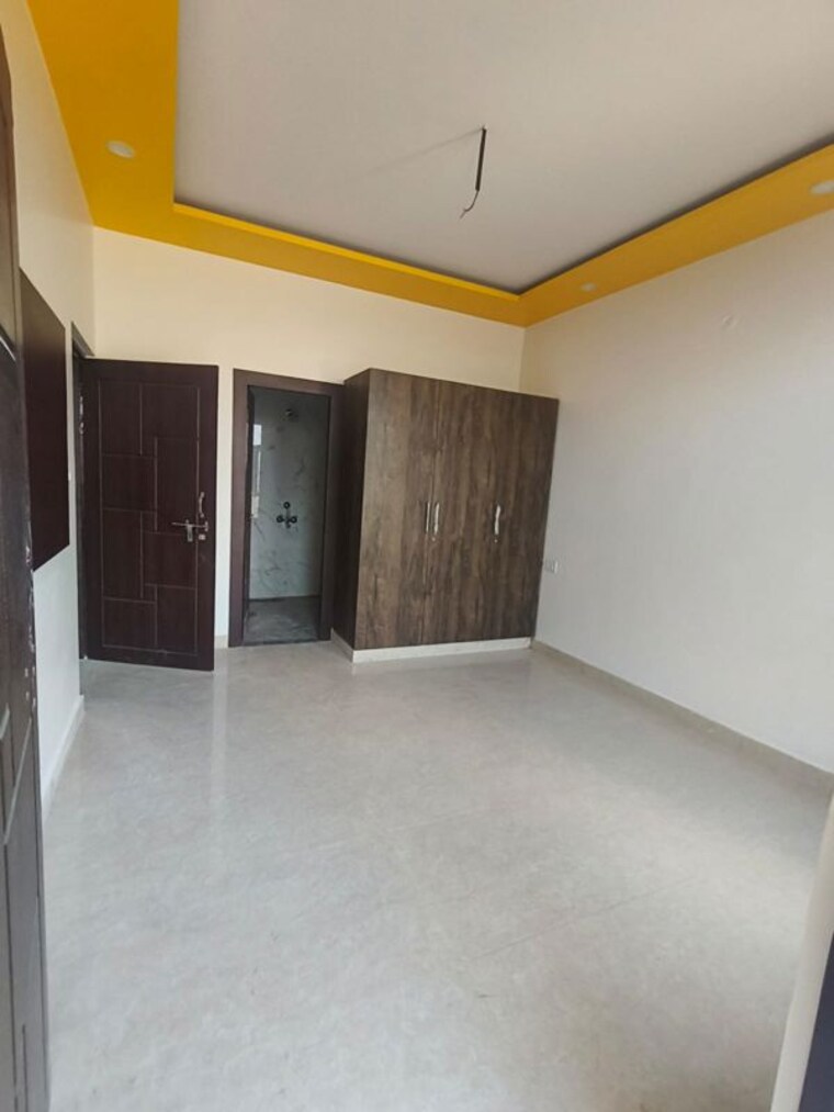 Room, indira nagar 2 Bedroom 1250 Sq.Ft. Apartment In Indira Nagar Lucknow 10141914