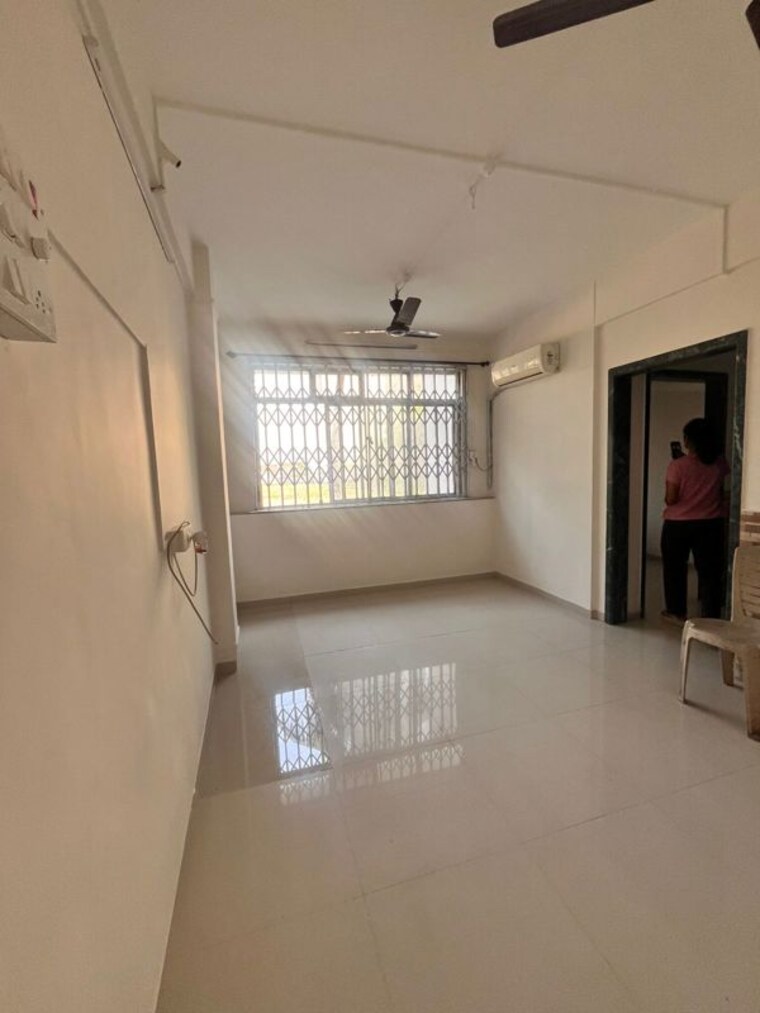 Room, seven bunglow 1 Bedroom 450 Sq.Ft. Apartment In Seven Bunglow Mumbai 10097097