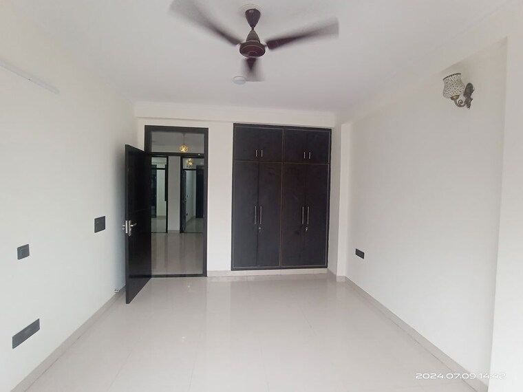 Room, vasant kunj 3 Bedroom 1200 Sq.Ft. Builder Floor In Vasant Kunj Delhi 10142002