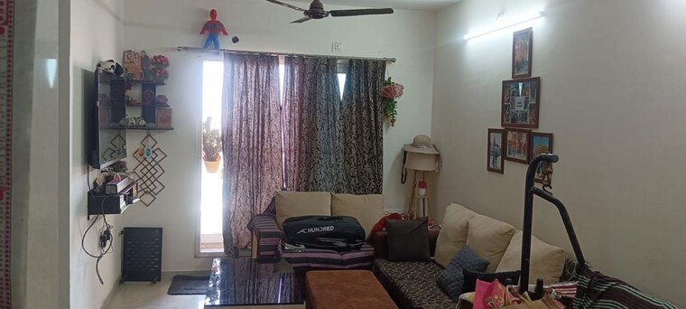 Living Room, dosti-oak 2 Bedroom 640 Sq.Ft. Apartment In Kolshet Industrial Area Thane 10138382