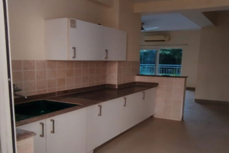 Kitchen, spaze-privy 3.5 Bedroom 2088 Sq.Ft. Apartment In Sector 72 Gurgaon 10141944