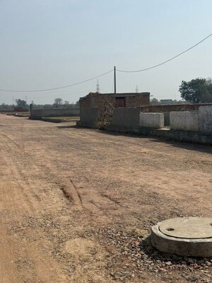  Plot – Exterior View View at Sector 17a Yamuna Expressway - for Sale