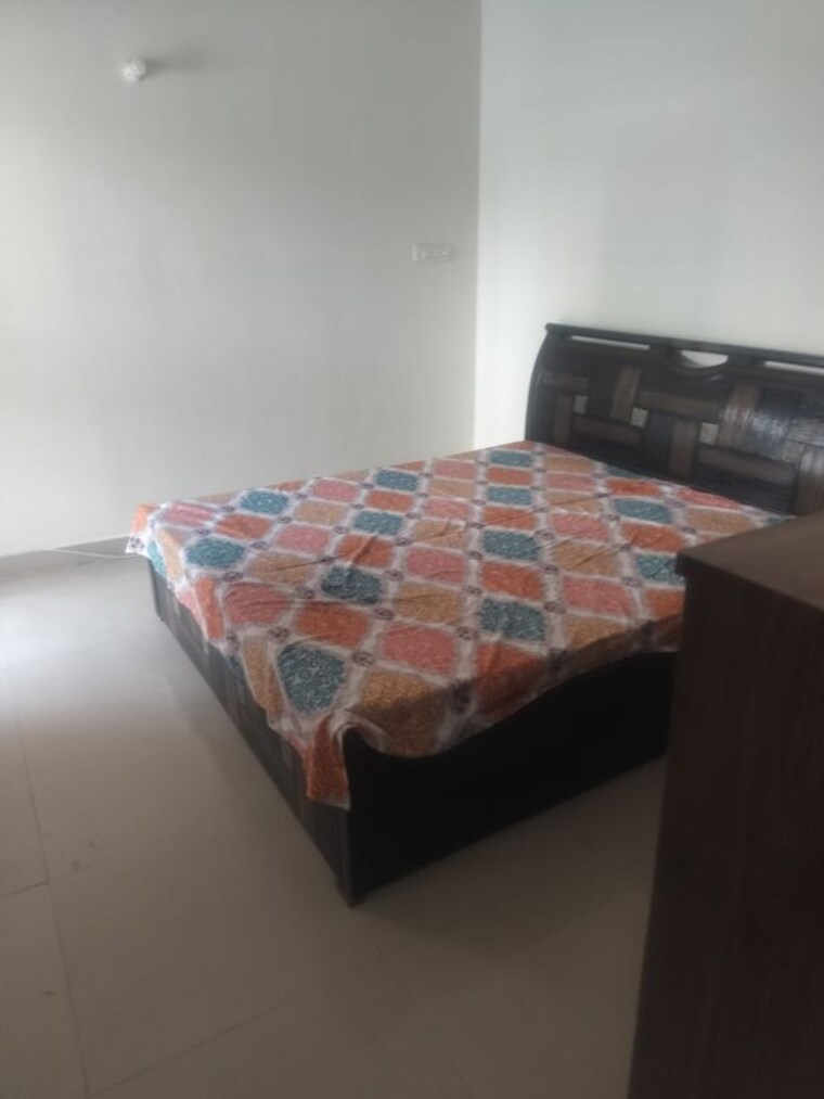 Bedroom, mapsko-royale-ville 3.5 Bedroom 2300 Sq.Ft. Apartment In Sector 82 Gurgaon 10142166