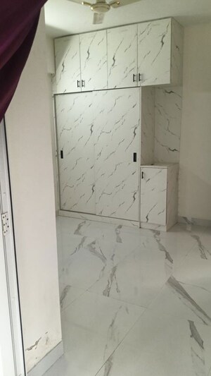 Bathroom in 2.5 BHK Apartment at M3M Soulitude, Sector 89 – for Rent