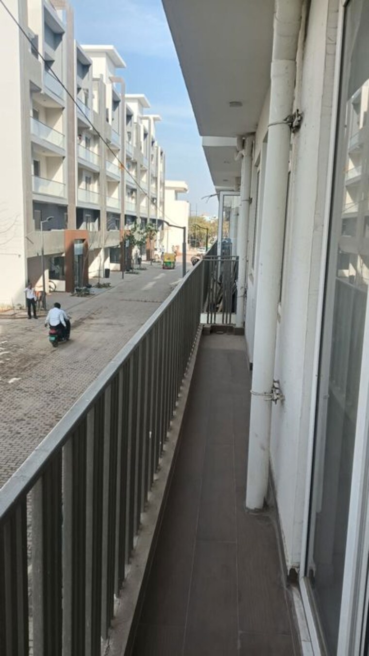 Balcony, m3m-soulitude 2.5 Bedroom 1100 Sq.Ft. Apartment In Sector 89 Gurgaon 10142192