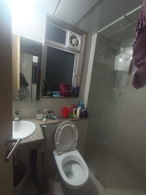 Bathroom in 1 BHK Apartment at LnT Veridian, Powai – for Rent