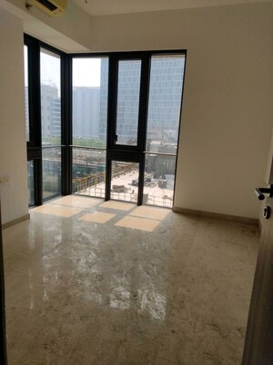 Room in 3 BHK Apartment at Lodha Kiara, Worli – for Rent