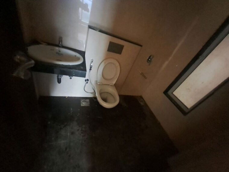Bathroom, sun-glory 2 Bedroom 1000 Sq.Ft. Apartment In Powai Mumbai 10142216
