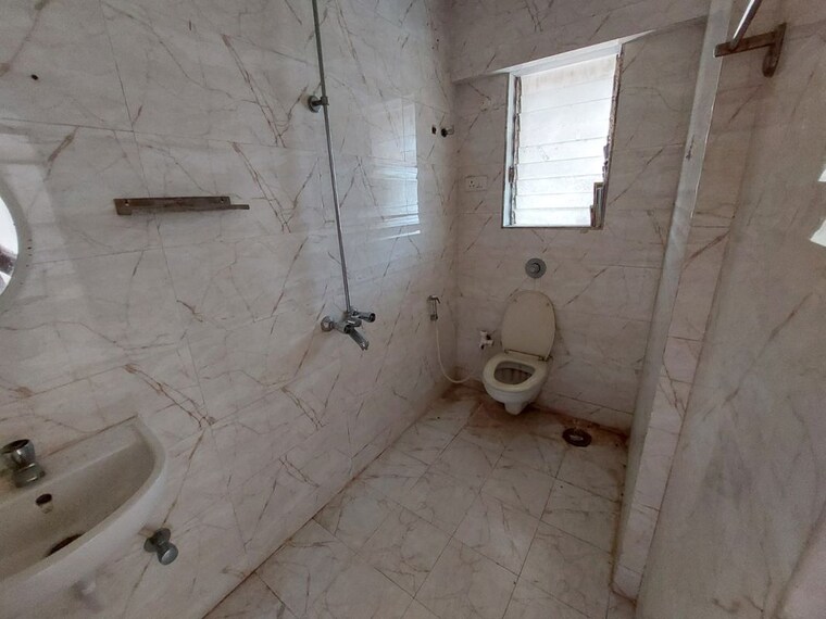 Bathroom, owale 2 Bedroom 750 Sq.Ft. Builder Floor In Owale Thane 10142206