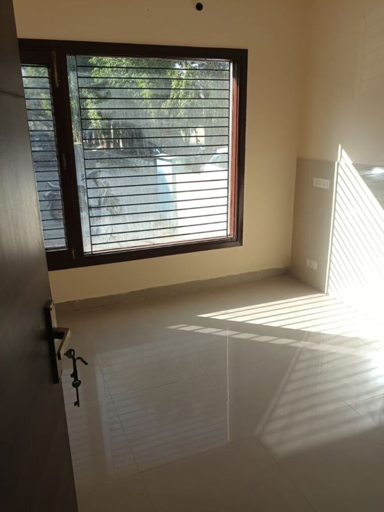 Room, gbp-rosewood-estate 3 Bedroom 1300 Sq.Ft. Apartment In Central Derabassi Chandigarh 10142210