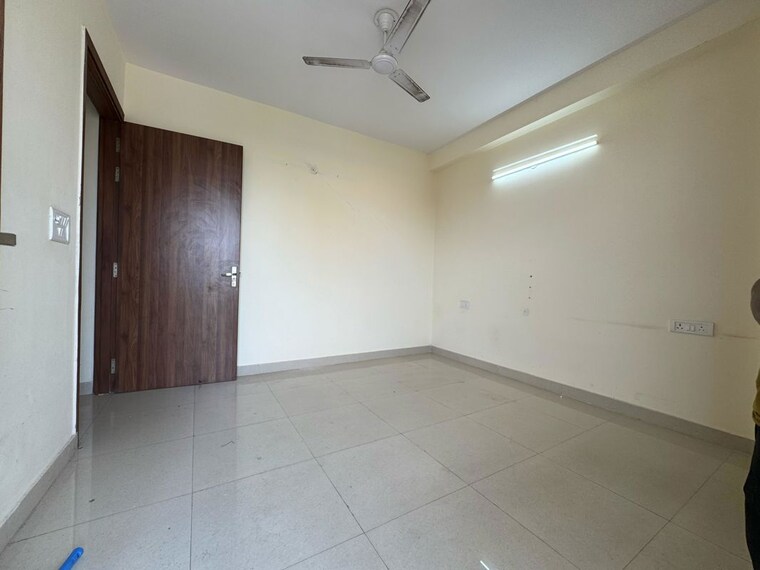 Room, palm-residency-chhatarpur 1 Bedroom 600 Sq.Ft. Apartment In Chattarpur Delhi 10142253