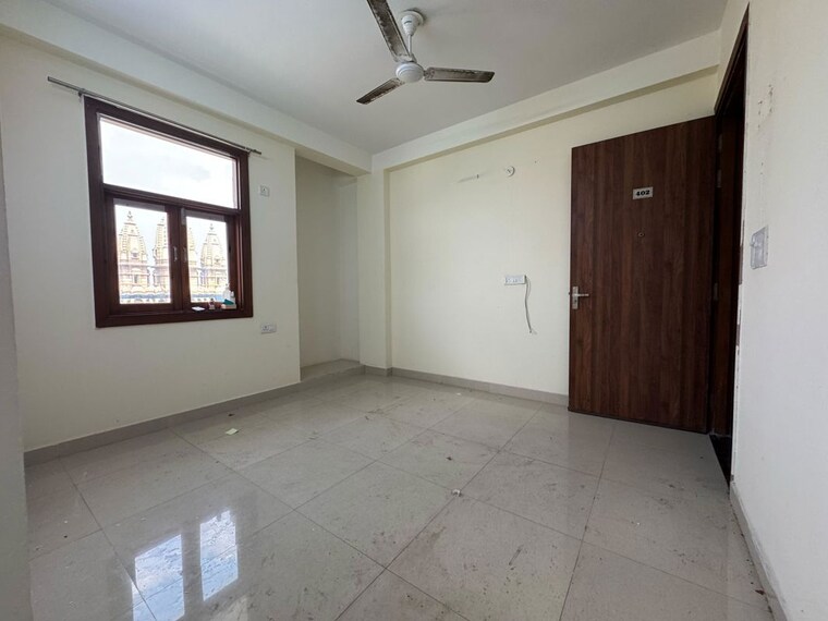 Room, palm-residency-chhatarpur 1 Bedroom 600 Sq.Ft. Apartment In Chattarpur Delhi 10142253