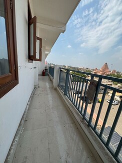 1 BHK + Servant Room Apartment For Rent in Palm Residency Chhatarpur