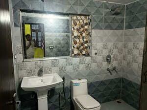 Master Bedroom in 2 BHK Builder Floor at Aamwala – for Rent