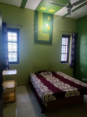 Bedroom in 2 BHK Builder Floor at Aamwala – for Rent
