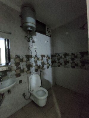 Bathroom in 2 BHK Builder Floor at Sector 45 – for Rent
