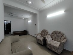 2 BHK Builder Floor For Rent in Sector 45