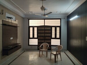 3 BHK Builder Floor For Rent in Sector 34