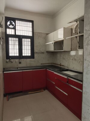 Kitchen in 3 BHK Builder Floor at Sector 34 – for Rent