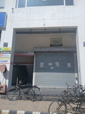  Showroom For Sale in Patiala Road