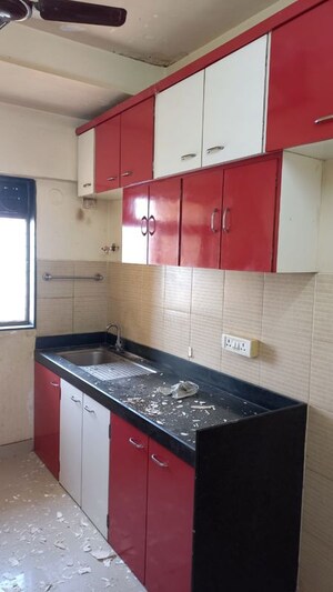 Kitchen in 2.5 BHK Builder Floor at Thane East – for Rent