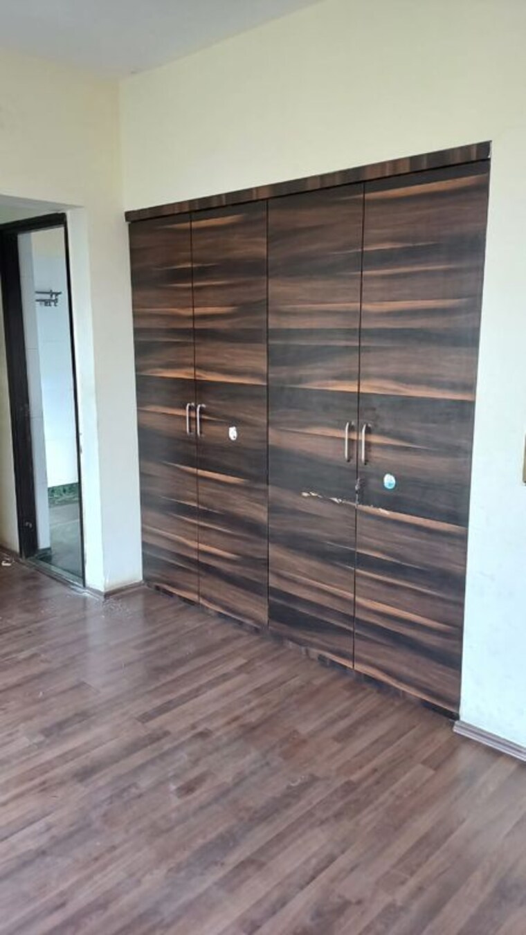 Room, thane east 2.5 Bedroom 1000 Sq.Ft. Builder Floor In Thane East Thane 10142343