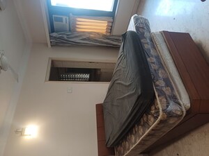 Furnished Amenities in 2 BHK Apartment at Raheja Classique, Andheri West – for Sale