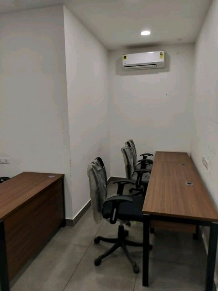 Floor Plan, sector 3 Commercial Office Space 3000 Sq.Ft. In Sector 3 Noida 10142361