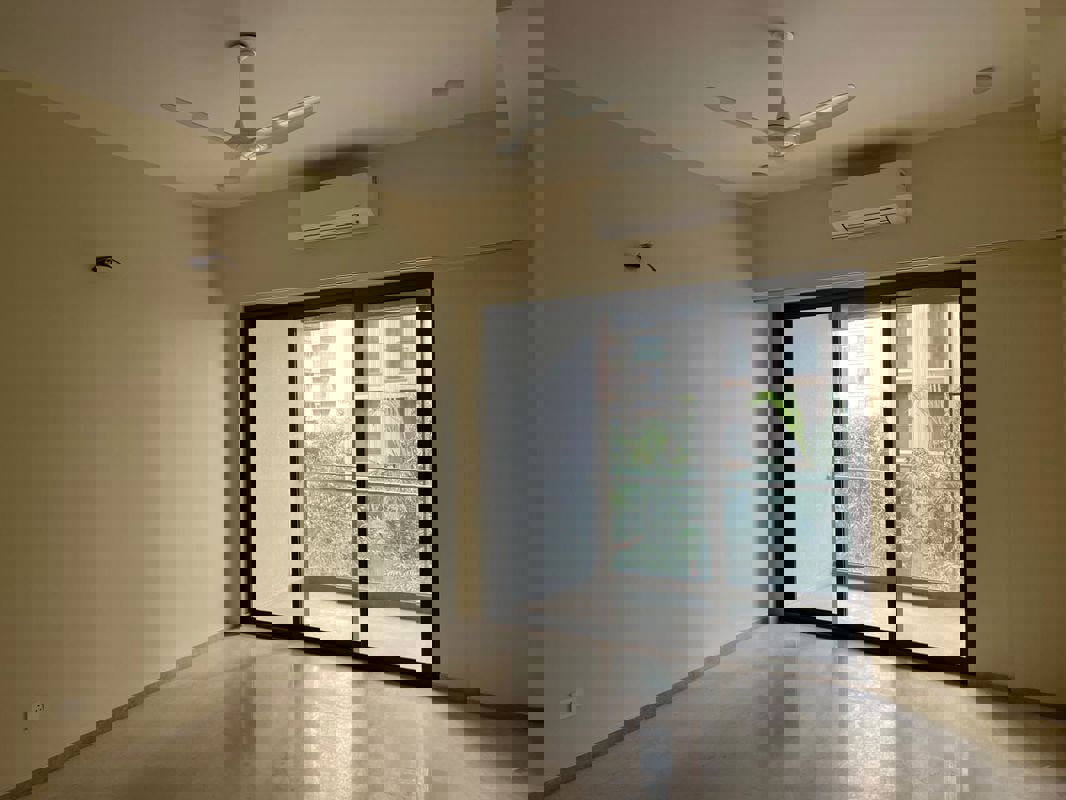 2 BHK 760 Sq.Ft. Apartment in Shapoorji Pallonji BKC 28