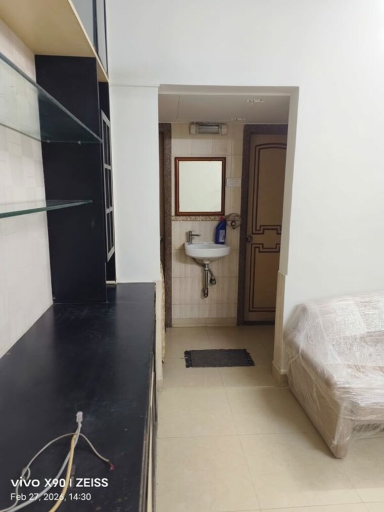 Room, versova 1 Bedroom 650 Sq.Ft. Apartment In Versova Mumbai 10063012
