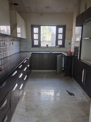 Kitchen in 3 BHK Builder Floor at Sector 37 – for Rent