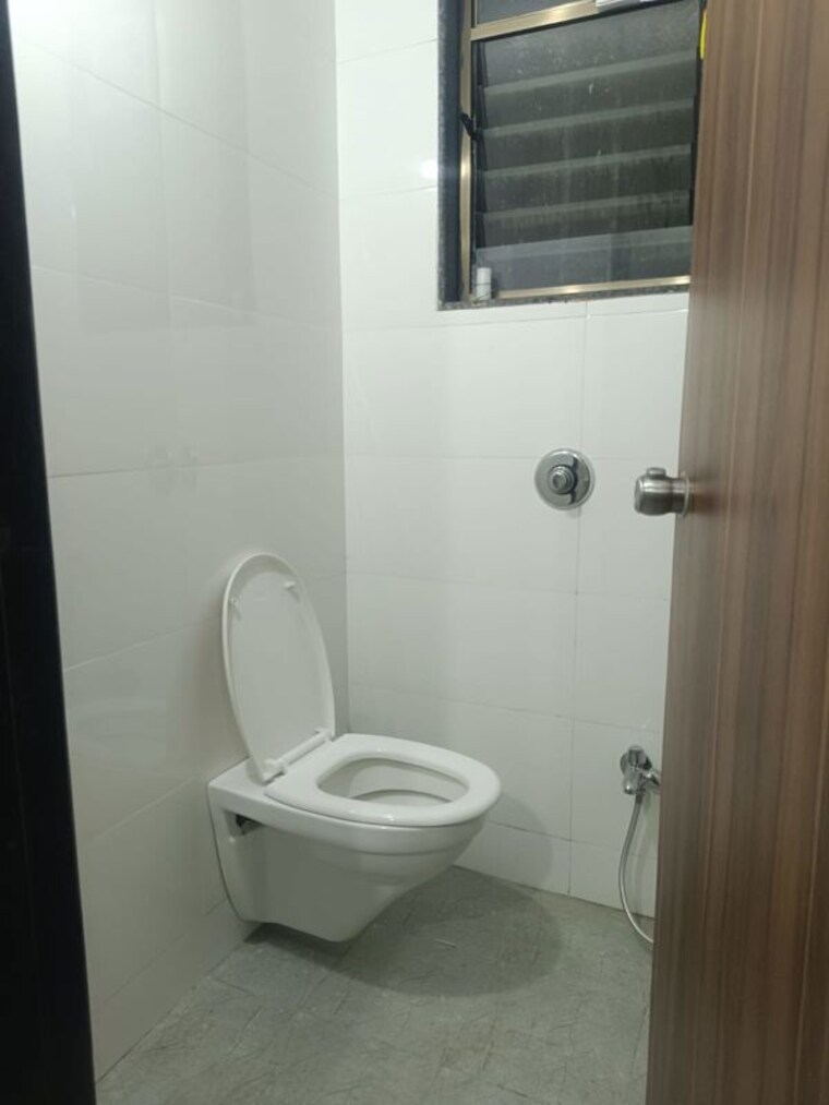 Bathroom, wakad 1 Bedroom 480 Sq.Ft. Apartment In Wakad Pune 10142410