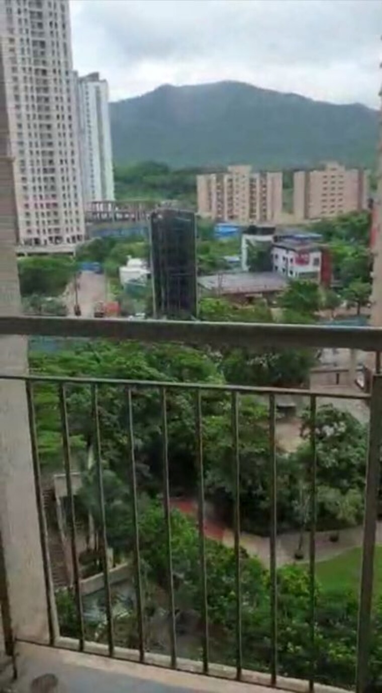 Balcony, thane east 3 Bedroom 1200 Sq.Ft. Builder Floor In Thane East Thane 10142408