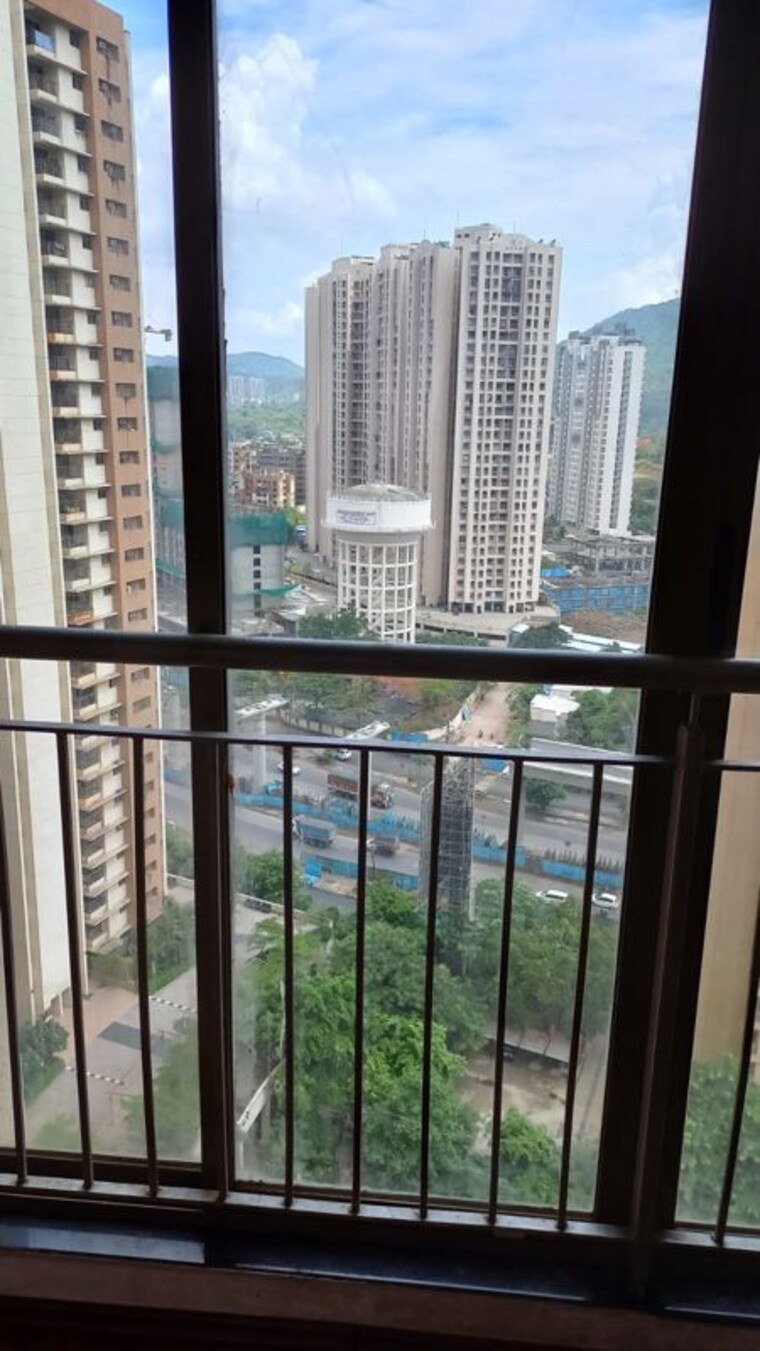 Balcony, thane east 3 Bedroom 1200 Sq.Ft. Builder Floor In Thane East Thane 10142408
