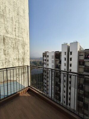 2 BHK Apartment For Rent in Lodha Lakeshore Greens, Dombivli East