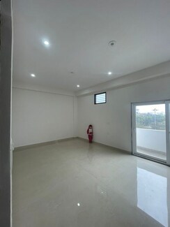 2 BHK Builder Floor For Rent in Sector 9A