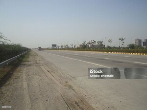  Plot For Sale in Sector 22d Yamuna Expressway