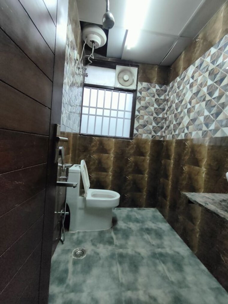 Kitchen, sector 45 3 Bedroom 2500 Sq.Ft. Builder Floor In Sector 45 Gurgaon 10142716