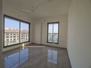 Room in 3 BHK Apartment at Hubtown Seasons, Chembur – for Rent