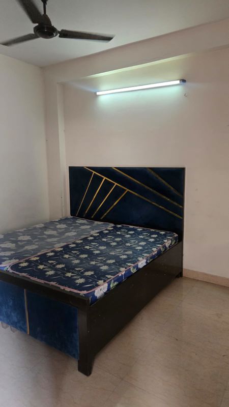 1 RkBuilder Floor For Rent in Saket
