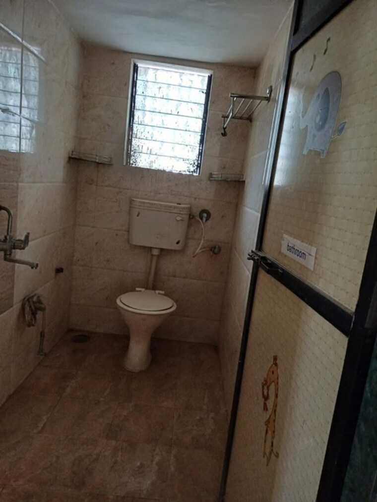 Bathroom, gokulvan-chs 2.5 Bedroom 1100 Sq.Ft. Apartment In Kamothe Sector 34 Navi Mumbai 10142952