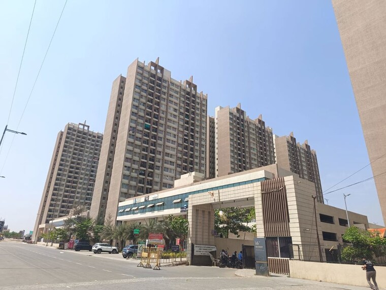 Exterior View, kolte-patil-life-republic-16th-avenue-arezo 2 Bedroom 710 Sq.Ft. Apartment In Hinjewadi Pune 10142956