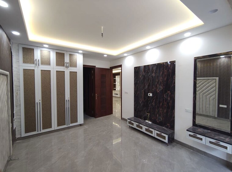 Room, sector 84 4 Bedroom 506 Sq.Yd. Builder Floor In Sector 84 Faridabad 10143140